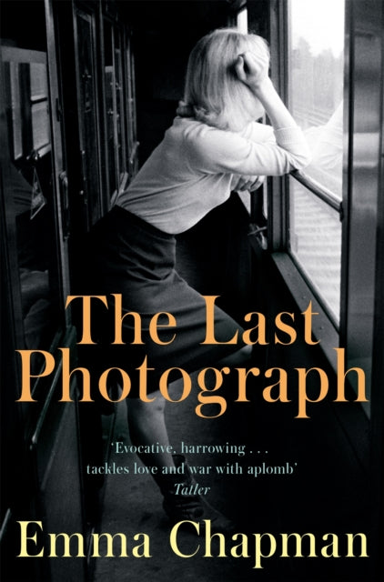 The Last Photograph - 9781509816569